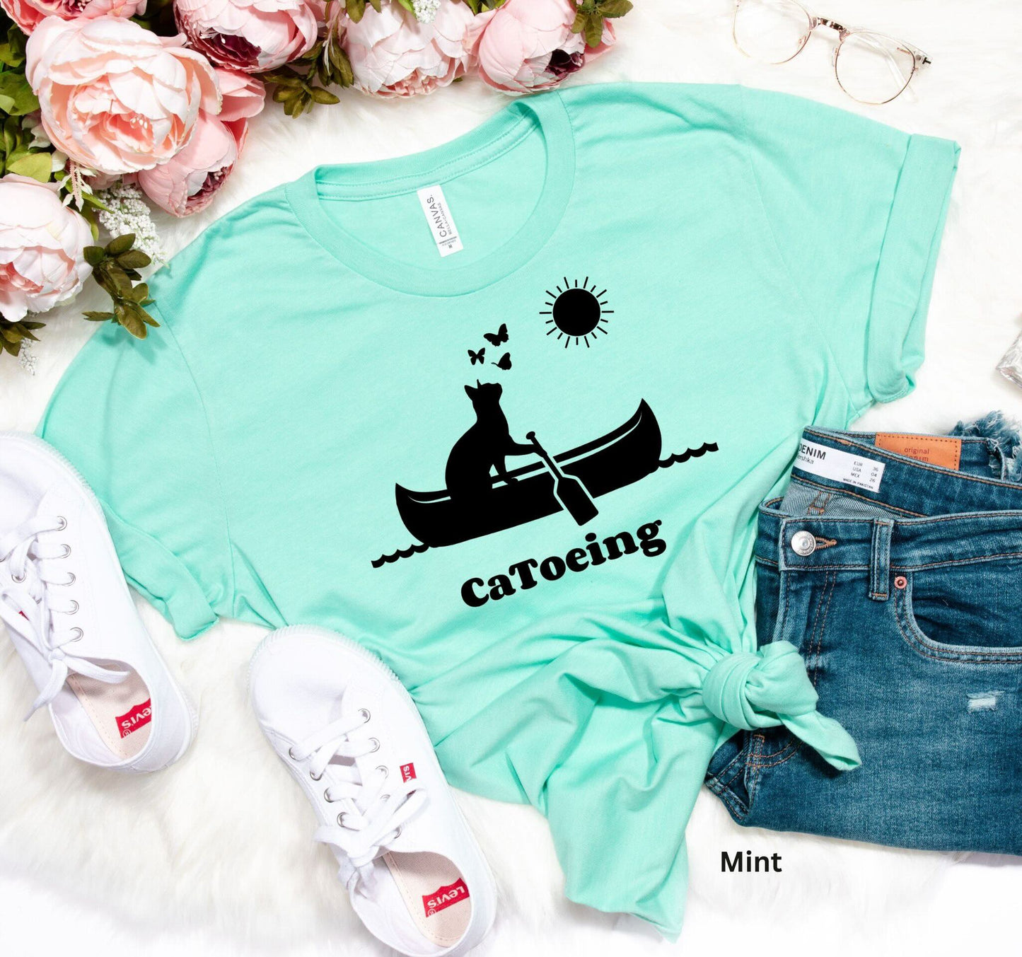 Catoeing T-Shirt - Funny Canoeing & Cat Lover Tee
